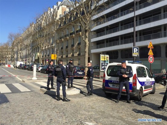 Policemen block the access to the International Monetary Fund (IMF) office after an explosion in central Paris, France, on March 16, 2017. (Xinhua/Han Bing) Policemen block the access to the International Monetary Fund (IMF) office after an explosion in central Paris, France, on March 16, 2017. (Xinhua/Han Bing)