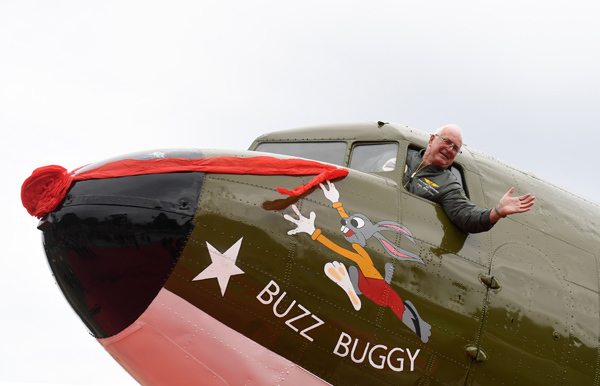 A guest sits in a restored Douglas C-47 aircraft in Guilin, Guangxi Zhuang autonomous region, on Saturday. The airplane honors the American Volunteer Group, which operated between India and China during World War II. (Photo / Xinhua) A guest sits in a restored Douglas C-47 aircraft in Guilin, Guangxi Zhuang autonomous region, on Saturday. The airplane honors the American Volunteer Group, which operated between India and China during World War II. (Photo / Xinhua)