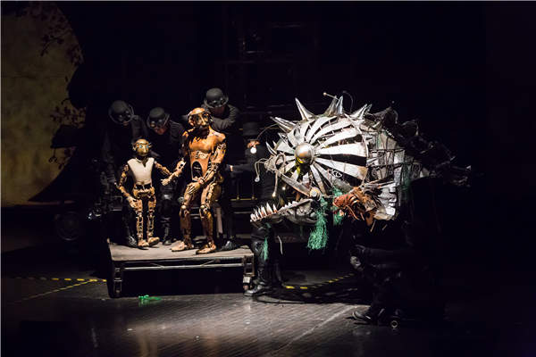 Papa's Time Machine, directed by Ma Liang, will be staged in Beijing from April to May as part of the Meet in Beijing Arts Festival. (Photo provided to China Daily) Papa's Time Machine, directed by Ma Liang, will be staged in Beijing from April to May as part of the Meet in Beijing Arts Festival. (Photo provided to China Daily)