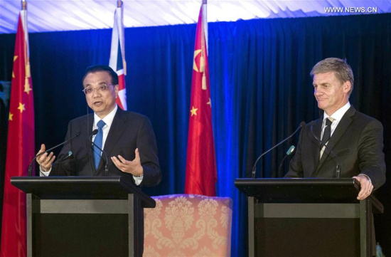 Chinese Premier Li Keqiang (L) and his New Zealand's counterpart Bill English attend a joint press conference after talks in Wellington, New Zealand, March 27, 2017. (Xinhua/Li Tao) Chinese Premier Li Keqiang (L) and his New Zealand's counterpart Bill English attend a joint press conference after talks in Wellington, New Zealand, March 27, 2017. (Xinhua/Li Tao)