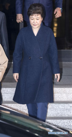 Former President Park Geun-hye of South Korea on Tuesday decided to appear in a Seoul court to avoid arrest, which is being sought by prosecutors over a corruption scandal embroiling her. Former President Park Geun-hye of South Korea on Tuesday decided to appear in a Seoul court to avoid arrest, which is being sought by prosecutors over a corruption scandal embroiling her.