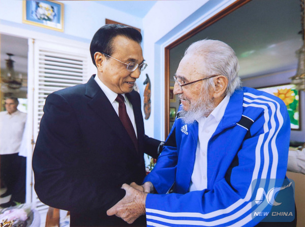 Chinese Premier Li Keqiang (L) visits Cuban revolutionary leader Fidel Castro in Havana, Cuba, Sept. 25, 2016. (Xinhua) Chinese Premier Li Keqiang (L) visits Cuban revolutionary leader Fidel Castro in Havana, Cuba, Sept. 25, 2016. (Xinhua)