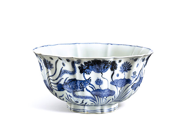 Sotheby's Hong Kong sales of Chinese porcelain on April 5 will auction a blue-and-white qinghua bowl dated to the Xuande period. (Photo provided to China Daily) Sotheby's Hong Kong sales of Chinese porcelain on April 5 will auction a blue-and-white qinghua bowl dated to the Xuande period. (Photo provided to China Daily)