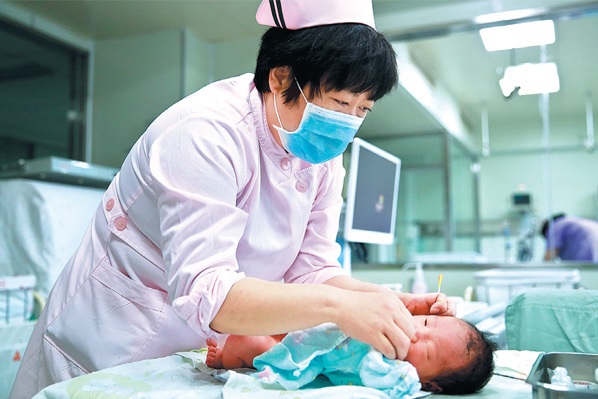 Treatment of newborn babies will now be reimbursed under Beijing's basic medical insurance system after the new plan comes into effect on Saturday. (Photo/Feng Yongbin) Treatment of newborn babies will now be reimbursed under Beijing's basic medical insurance system after the new plan comes into effect on Saturday. (Photo/Feng Yongbin)