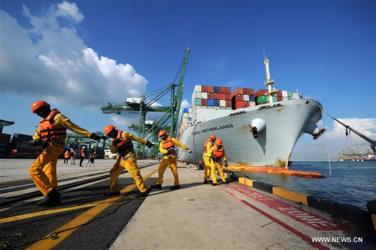 Merchant Vessel (M.V.) COSCO Netherlands berths at Singapore's Pasir Panjang terminal, on April 23, 2017. (Xinhua/Then Chih Wey) Merchant Vessel (M.V.) COSCO Netherlands berths at Singapore's Pasir Panjang terminal, on April 23, 2017. (Xinhua/Then Chih Wey)