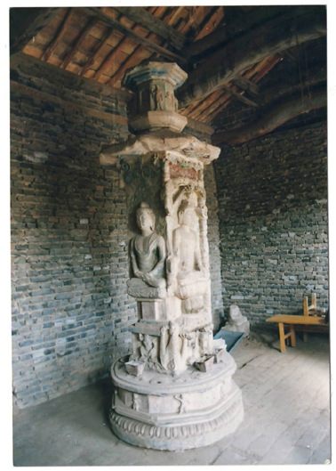 The Dengyu Stone Tower in the Dengyu village in Shanxi before its body and spire were stolen. (Photo/CGTN) The Dengyu Stone Tower in the Dengyu village in Shanxi before its body and spire were stolen. (Photo/CGTN)