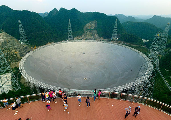 The Five-hundred-meter Aperture Spherical Telescope has become a popular tourist attraction in Guizhou province's Pingtang county.(Wu Dongjun/For China Daily) The Five-hundred-meter Aperture Spherical Telescope has become a popular tourist attraction in Guizhou province's Pingtang county.(Wu Dongjun/For China Daily)