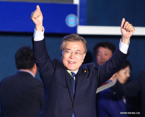 Moon Jae-in of the liberal Minjoo Party waves during a celebration event in Seoul, South Korea, on May 9, 2017. (Xinhua/Yao Qilin) Moon Jae-in of the liberal Minjoo Party waves during a celebration event in Seoul, South Korea, on May 9, 2017. (Xinhua/Yao Qilin)