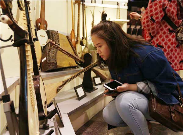 An exhibition of musical instruments is held at the Central Conservatory of Music in Beijing. Photos by Feng Yongbin/China Daily An exhibition of musical instruments is held at the Central Conservatory of Music in Beijing. Photos by Feng Yongbin/China Daily