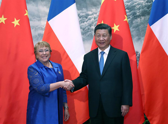 Chinese President Xi Jinping (R) holds talks with Chilean President Michelle Bachelet at the Great Hall of the People in Beijing, capital of China, May 13, 2017. (Xinhua/Ju Peng) Chinese President Xi Jinping (R) holds talks with Chilean President Michelle Bachelet at the Great Hall of the People in Beijing, capital of China, May 13, 2017. (Xinhua/Ju Peng)