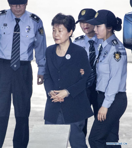 South Korea's former President Park Geun-hye (C) arrives for a trial at the Seoul Central District Court in Seoul, South Korea, on May 23, 2017. (Xinhua/Lee Sang-ho) South Korea's former President Park Geun-hye (C) arrives for a trial at the Seoul Central District Court in Seoul, South Korea, on May 23, 2017. (Xinhua/Lee Sang-ho)