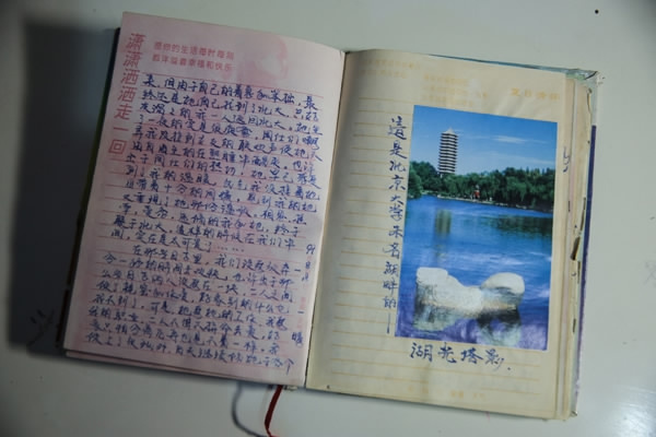 Zhang keeps a diary. (File Photo/China Daily) Zhang keeps a diary. (File Photo/China Daily)
