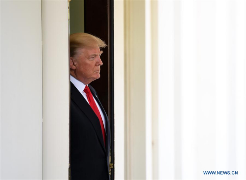U.S. President Donald Trump awaits the arrival of Vietnamese Prime Minister Nguyen Xuan Phuc at the White House in Washington D.C., the United States, on May 31, 2017. (Xinhua/Yin Bogu) U.S. President Donald Trump awaits the arrival of Vietnamese Prime Minister Nguyen Xuan Phuc at the White House in Washington D.C., the United States, on May 31, 2017. (Xinhua/Yin Bogu)