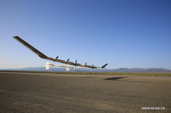 Photo taken on May 24, 2017 shows a solar drone on its test flight. China has successfully tested near-space flight of its largest solar drone. With a wingspan of 45 meters, the solar-powered drone is capable of flying at an altitude of 20 to 30 kilometers, and cruising at a speed of 150 to 200 km per hour for a long time. (Photo/Xinhua) Photo taken on May 24, 2017 shows a solar drone on its test flight. China has successfully tested near-space flight of its largest solar drone. With a wingspan of 45 meters, the solar-powered drone is capable of flying at an altitude of 20 to 30 kilometers, and cruising at a speed of 150 to 200 km per hour for a long time. (Photo/Xinhua)