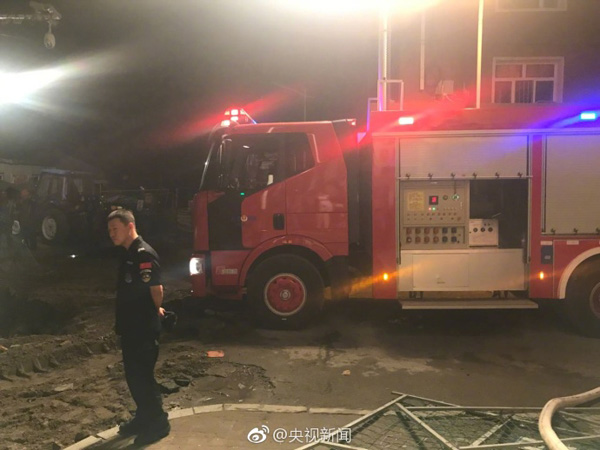 A fire truck joins the rescue after the explosion in Songyuan city, Northeast China's Jilin province, July 5, 2017. (Photo/Sina Weibo) A fire truck joins the rescue after the explosion in Songyuan city, Northeast China's Jilin province, July 5, 2017. (Photo/Sina Weibo)