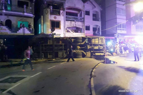 Photo taken by cell phone on July 10, 2017 shows the bus accident site in Patong, Phuket, Thailand. (Xinhua) Photo taken by cell phone on July 10, 2017 shows the bus accident site in Patong, Phuket, Thailand. (Xinhua)