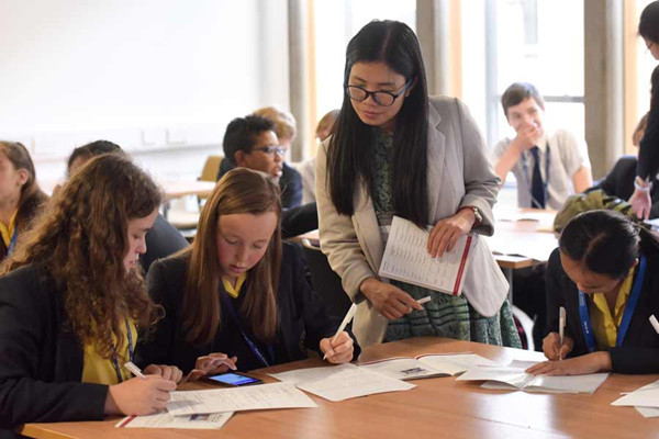 Pupils on the Mandarin Excellence Programme take part in a classroom activity at UCL Institute of Education in London, UK on July 14, 2017. (Photo provided to chinadaily.com.cn) Pupils on the Mandarin Excellence Programme take part in a classroom activity at UCL Institute of Education in London, UK on July 14, 2017. (Photo provided to chinadaily.com.cn)