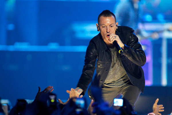 Chester Bennington of Linkin Park performs during a music festival at the MGM Grand Garden Arena in Las Vegas, Sept. 22, 2012. (File photo/Agencies) Chester Bennington of Linkin Park performs during a music festival at the MGM Grand Garden Arena in Las Vegas, Sept. 22, 2012. (File photo/Agencies)