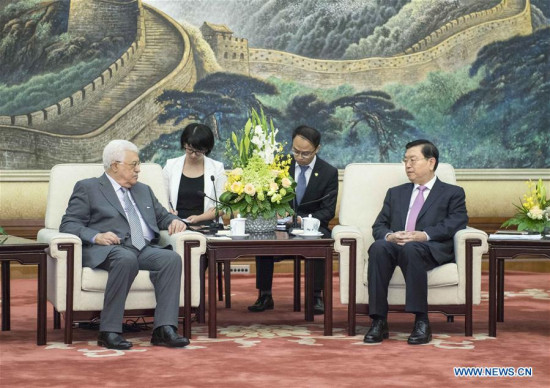 Zhang Dejiang, chairman of the Standing Committee of China's National People's Congress, meets with Palestinian President Mahmoud Abbas at the Great Hall of the People in Beijing, capital of China, July 20, 2017. (Xinhua/Li Tao) Zhang Dejiang, chairman of the Standing Committee of China's National People's Congress, meets with Palestinian President Mahmoud Abbas at the Great Hall of the People in Beijing, capital of China, July 20, 2017. (Xinhua/Li Tao)