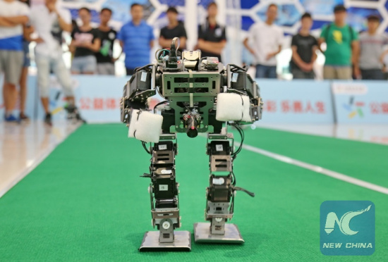 A robot takes part in a race contest during an innovation event in Qinhuangdao, northChina's Hebei Province, Aug. 23, 2016. A 2-day innovation event for college students in Beijing, Tianjin and Hebei was held here on Tuesday, in which more than 20 colleges took part. (Xinhua/Yang Shiyao) A robot takes part in a race contest during an innovation event in Qinhuangdao, northChina's Hebei Province, Aug. 23, 2016. A 2-day innovation event for college students in Beijing, Tianjin and Hebei was held here on Tuesday, in which more than 20 colleges took part. (Xinhua/Yang Shiyao)