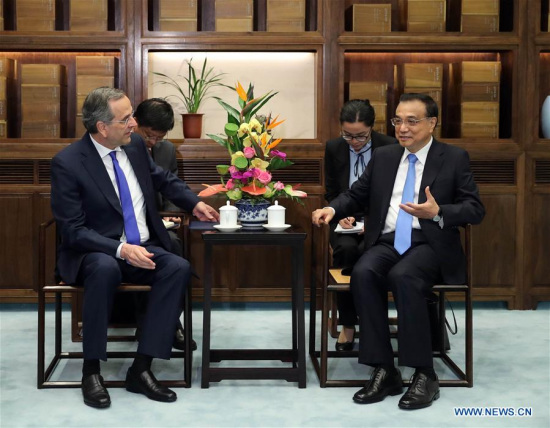 Chinese Premier Li Keqiang (R) meets with former Greek Prime Minister Antonis Samaras in Beijing, capital of China, July 26, 2017. (Xinhua/Liu Weibing) Chinese Premier Li Keqiang (R) meets with former Greek Prime Minister Antonis Samaras in Beijing, capital of China, July 26, 2017. (Xinhua/Liu Weibing)