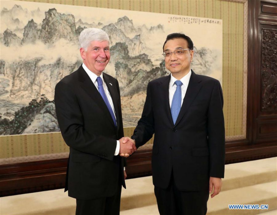 Chinese Premier Li Keqiang (R) meets with visiting Michigan Governor Rick Snyder in Beijing, capital of China, Aug. 1, 2017. (Xinhua/Liu Weibing) Chinese Premier Li Keqiang (R) meets with visiting Michigan Governor Rick Snyder in Beijing, capital of China, Aug. 1, 2017. (Xinhua/Liu Weibing)