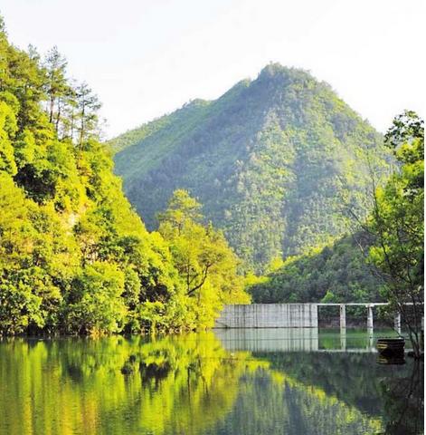 2 towns with Chinese characteristics to be preserved