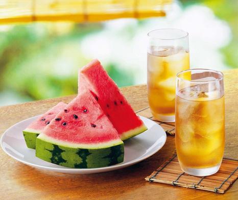 How to keep your cool on hot, sticky summer days