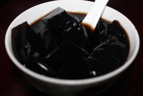 Chinese desserts, drinks and soups to help cool off during hot summer days