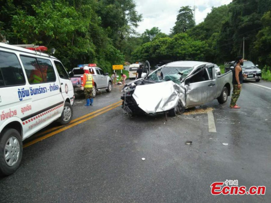 Chinese tourists injured in a car accident are rushed to hospital in Chiang Mai, Thailand, Aug. 20, 2017. The accident left 11 Chinese tourists injured, including five in critical condition. (Photo provided by The Chinese Consulate General in Chiang Mai) Chinese tourists injured in a car accident are rushed to hospital in Chiang Mai, Thailand, Aug. 20, 2017. The accident left 11 Chinese tourists injured, including five in critical condition. (Photo provided by The Chinese Consulate General in Chiang Mai)
