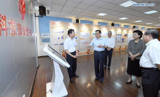 Chinese Premier Li Keqiang visits the Ministry of Science and Technology in Beijing, capital of China, Aug. 22, 2017. (Xinhua/Zhang Duo) Chinese Premier Li Keqiang visits the Ministry of Science and Technology in Beijing, capital of China, Aug. 22, 2017. (Xinhua/Zhang Duo)