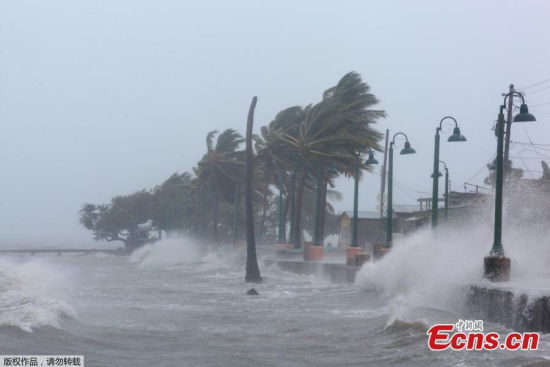 Police patrol the area as Hurricane Irma slams across islands in the northern Caribbean on Wednesday, in San Juan, Puerto Rico, Sept. 6, 2017. (Photo/Agencies) Police patrol the area as Hurricane Irma slams across islands in the northern Caribbean on Wednesday, in San Juan, Puerto Rico, Sept. 6, 2017. (Photo/Agencies)
