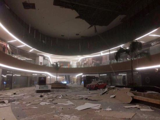 Photo taken on Sept. 8, 2017 shows debris and damages in a mall after an earthquake jolted Tuxtla Gutierrez, Chiapas state, Mexico. A powerful earthquake measuring 8.0 on the Richter scale struck off Mexico's southern coast on late Thursday, the United States Geological Survey (USGS) said. (Xinhua/Str) Photo taken on Sept. 8, 2017 shows debris and damages in a mall after an earthquake jolted Tuxtla Gutierrez, Chiapas state, Mexico. A powerful earthquake measuring 8.0 on the Richter scale struck off Mexico's southern coast on late Thursday, the United States Geological Survey (USGS) said. (Xinhua/Str)