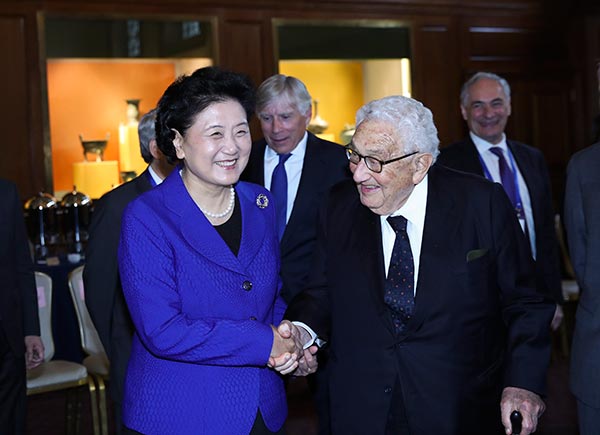 Vice-Premier Liu Yandong shakes hands with former U.S. secretary of state Henry Kissinger before a forum where they both spoke at Columbia University in New York on Tuesday. WANG YING/XINHUA Vice-Premier Liu Yandong shakes hands with former U.S. secretary of state Henry Kissinger before a forum where they both spoke at Columbia University in New York on Tuesday. WANG YING/XINHUA