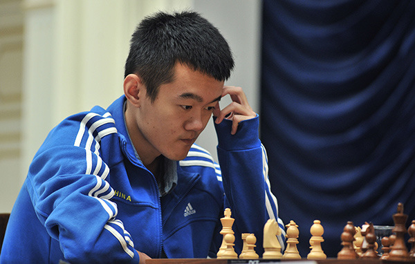 Chinese chess player Ding Liren plays with Levon Aronian from Romania during the FIDE World Cup final in Tbilisi, Georgia, on Sept 27, 2017. The 11th ranked Ding was defeated by the 4th ranked Romanian player but secured the second spot. (Photo/Xinhua) Chinese chess player Ding Liren plays with Levon Aronian from Romania during the FIDE World Cup final in Tbilisi, Georgia, on Sept 27, 2017. The 11th ranked Ding was defeated by the 4th ranked Romanian player but secured the second spot. (Photo/Xinhua)