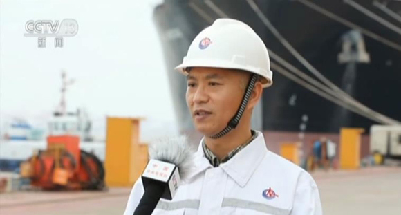 Huang Guoliang talks with a CCTV reporter at the maiden voyage ceremony of Pan Asia, October 14, 2017. (Screenshot from CCTV) Huang Guoliang talks with a CCTV reporter at the maiden voyage ceremony of Pan Asia, October 14, 2017. (Screenshot from CCTV)