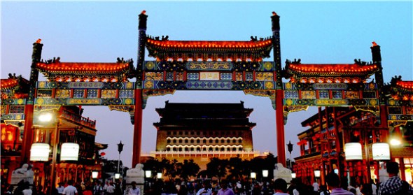 A night view of Qianmen Street in 2009. (Photo/Xinhua) A night view of Qianmen Street in 2009. (Photo/Xinhua)