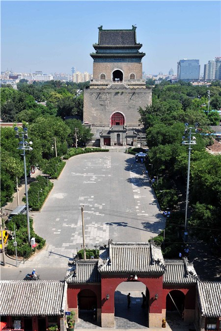 A photo from 2008 shows the Bell and Drum Towers. (Photo/Xinhua) A photo from 2008 shows the Bell and Drum Towers. (Photo/Xinhua)