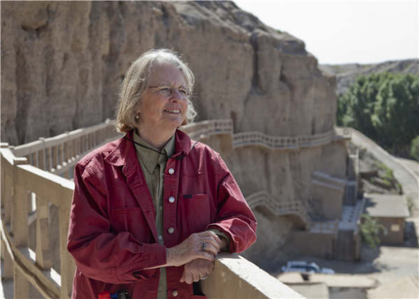 Mimi Gates regularly visits Dunhuang to help with the protection of the UNESCO World Heritage site. (Photo provided to China Daily) Mimi Gates regularly visits Dunhuang to help with the protection of the UNESCO World Heritage site. (Photo provided to China Daily)