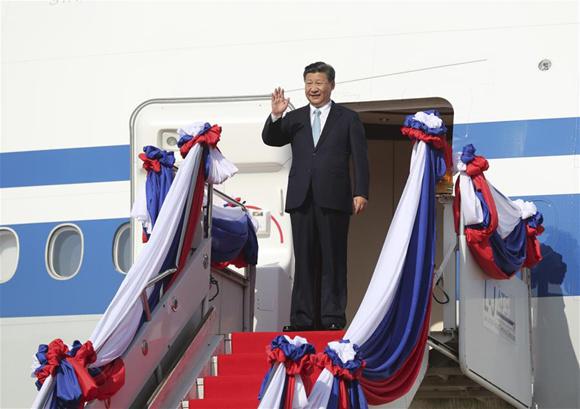 Chinese President Xi Jinping, also general secretary of the Central Committee of the Communist Party of China, arrives in Vientiane on Nov. 13, 2017 for a state visit to Laos. (Xinhua/Ma Zhancheng)