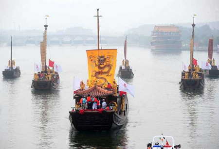 Of the relics in the area, 2 are on the national protection list, including a section of the Beijing-Hangzhou Grand Canal. (Photo/Xinhua) Of the relics in the area, 2 are on the national protection list, including a section of the Beijing-Hangzhou Grand Canal. (Photo/Xinhua)