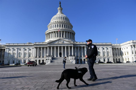 A policeman patrols on the Capitol in Washington D.C., the United States, on Dec. 1, 2017. (Xinhua/Yin Bogu) A policeman patrols on the Capitol in Washington D.C., the United States, on Dec. 1, 2017. (Xinhua/Yin Bogu)