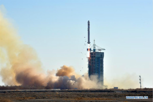China launches a land exploration satellite into a preset orbit from the Jiuquan Satellite Launch Center in the Gobi desert, northwest China's Gansu Province, Dec. 23, 2017. The satellite is mainly used for remote sensing exploration of land resources. A Long March-2D rocket carried the satellite into space. (Xinhua/Zhen Zhe) China launches a land exploration satellite into a preset orbit from the Jiuquan Satellite Launch Center in the Gobi desert, northwest China's Gansu Province, Dec. 23, 2017. The satellite is mainly used for remote sensing exploration of land resources. A Long March-2D rocket carried the satellite into space. (Xinhua/Zhen Zhe)