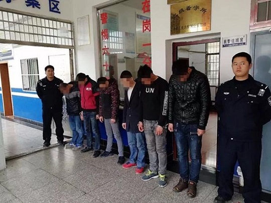 Police hunted down a pyramid scheme organization and rescued a victim thanks to a hundred-yuan bill in Shangrao, Jiangxi province. (Photo provided by the police) Police hunted down a pyramid scheme organization and rescued a victim thanks to a hundred-yuan bill in Shangrao, Jiangxi province. (Photo provided by the police)