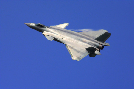 The latest J-20 stealth fighter jet during a demonstration flight at Air Show China in Zhuhai city, South China's Guangdong province, on Nov 1, 2016. (Photo/Xinhua)