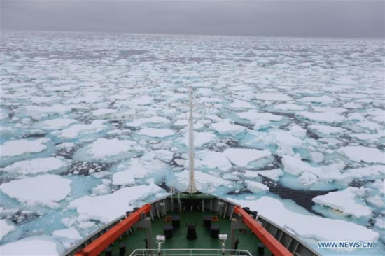 China's research icebreaker Xuelong, or Snow Dragon, sails against ice on its way to Zhongshan station in Antarctic, Dec. 20, 2017. (File photo/Xinhua) China's research icebreaker Xuelong, or Snow Dragon, sails against ice on its way to Zhongshan station in Antarctic, Dec. 20, 2017. (File photo/Xinhua)