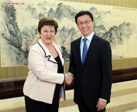 Chinese Vice Premier Han Zheng (R), also a member of the Standing Committee of the Political Bureau of the Communist Party of China (CPC) Central Committee, meets with World Bank Chief Executive Officer Kristalina Georgieva in Beijing, capital of China, March 26, 2018. (Xinhua/Liu Weibing) Chinese Vice Premier Han Zheng (R), also a member of the Standing Committee of the Political Bureau of the Communist Party of China (CPC) Central Committee, meets with World Bank Chief Executive Officer Kristalina Georgieva in Beijing, capital of China, March 26, 2018. (Xinhua/Liu Weibing)