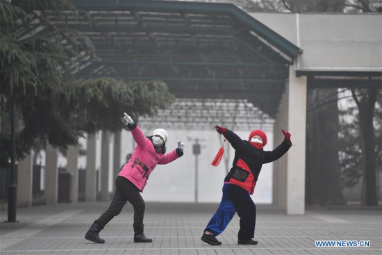 Women do morning exercises in Beijing's Taoranting Park in 2016. (Photo/Xinhua) Women do morning exercises in Beijing's Taoranting Park in 2016. (Photo/Xinhua)
