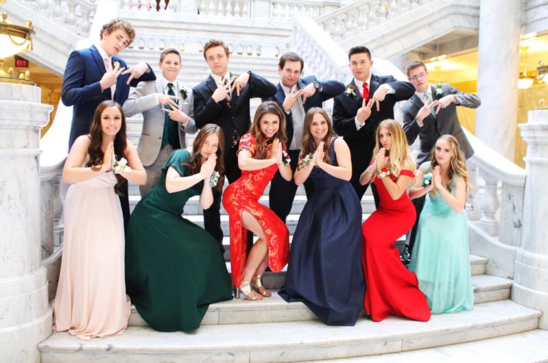 American teenager defends choice of Chinese prom attire after sparking cultural appropriation debate