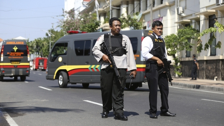 4 killed, 10 injured as suicide bombing hits police headquarters in East Java, Indonesia